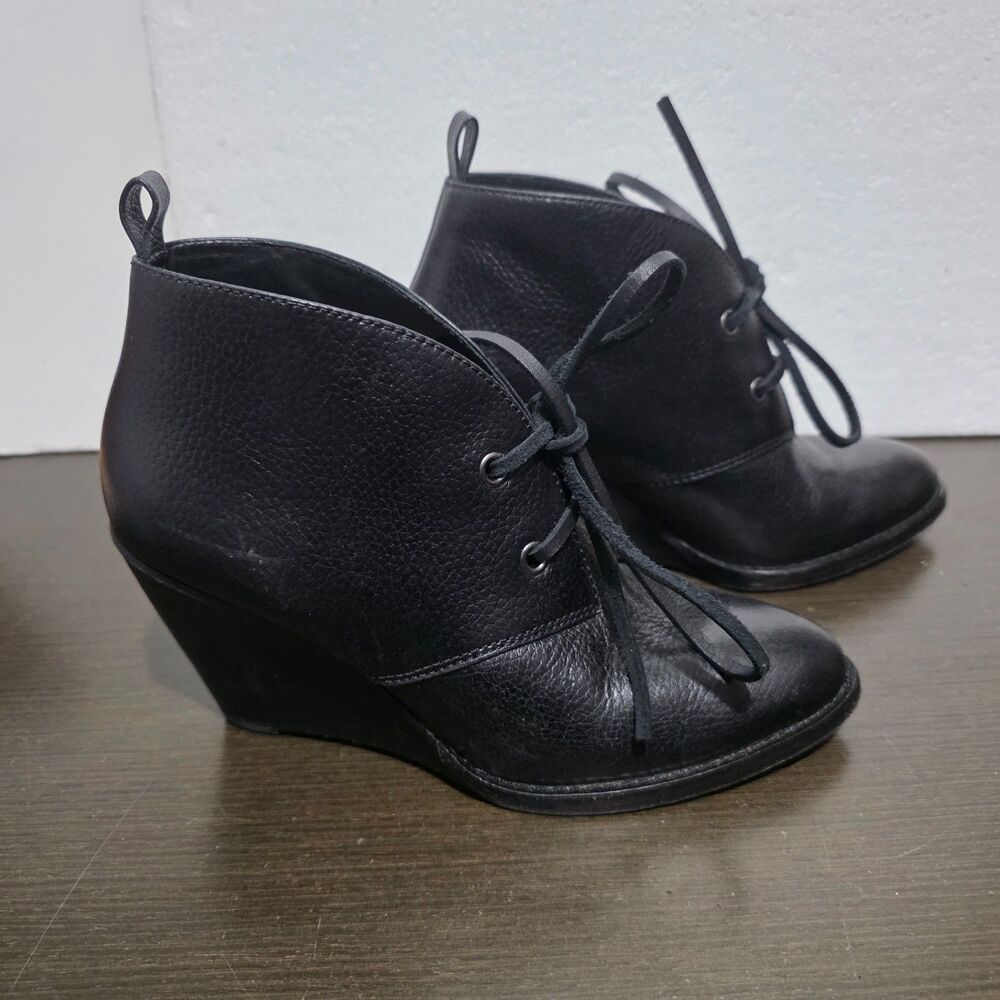 Cole Haan Grand OS Black Leather Ankle Bootie / Chukka Wedge Booties Size 7B